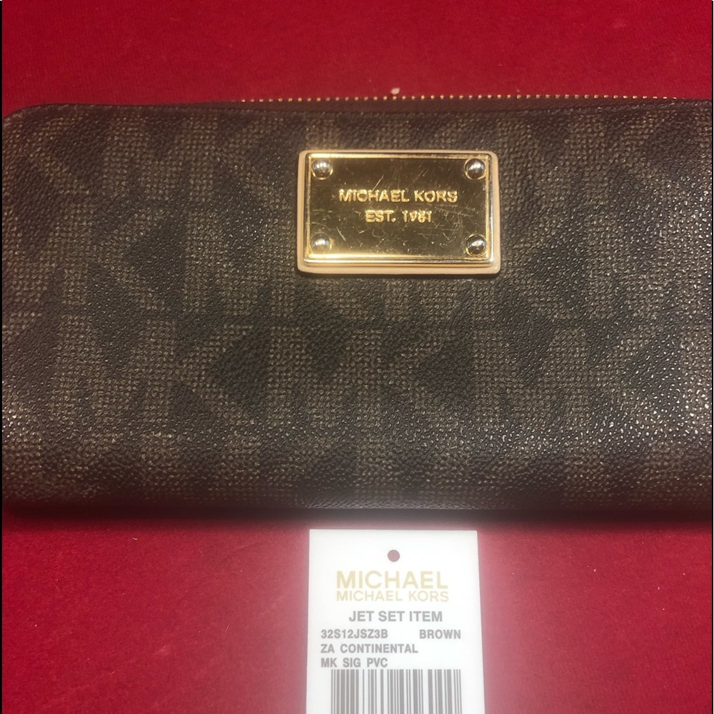 Michael Kors wallet